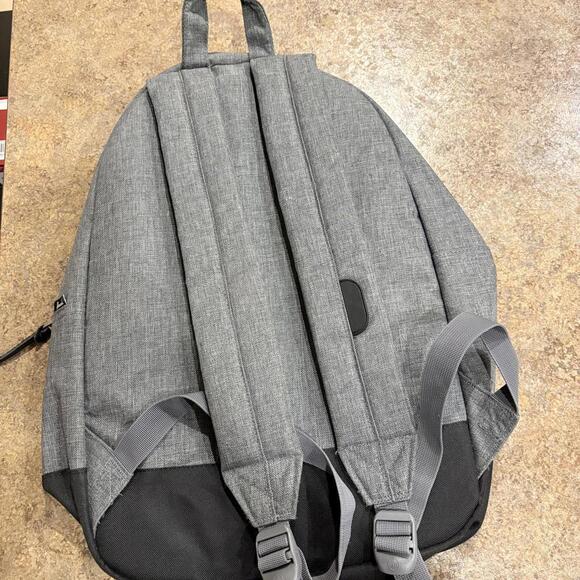 Herschel Backpack - Picture 2 of 4